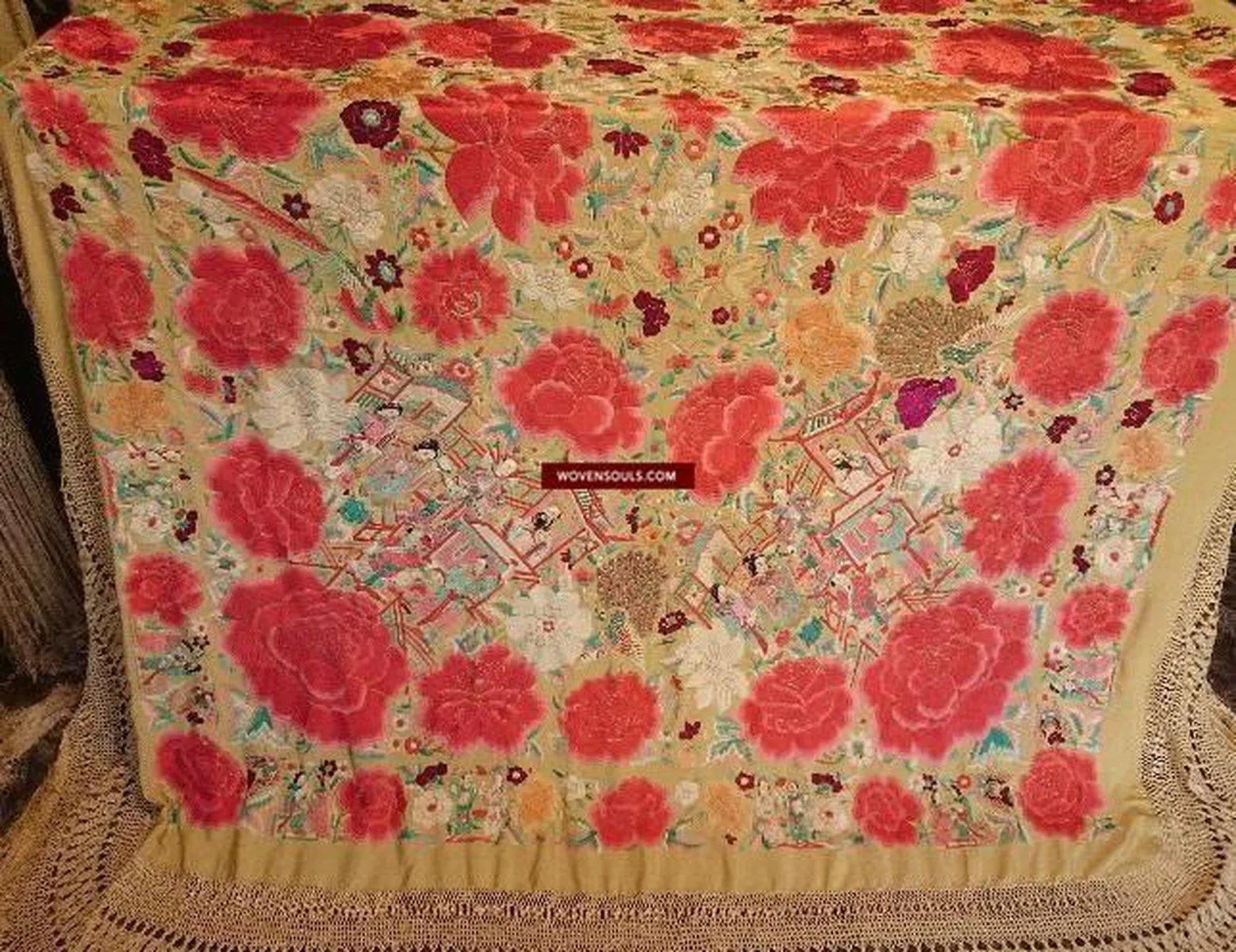 1157 Antique Double Sided Embroidery Manila Manton - Cantonese Embroidery with faces