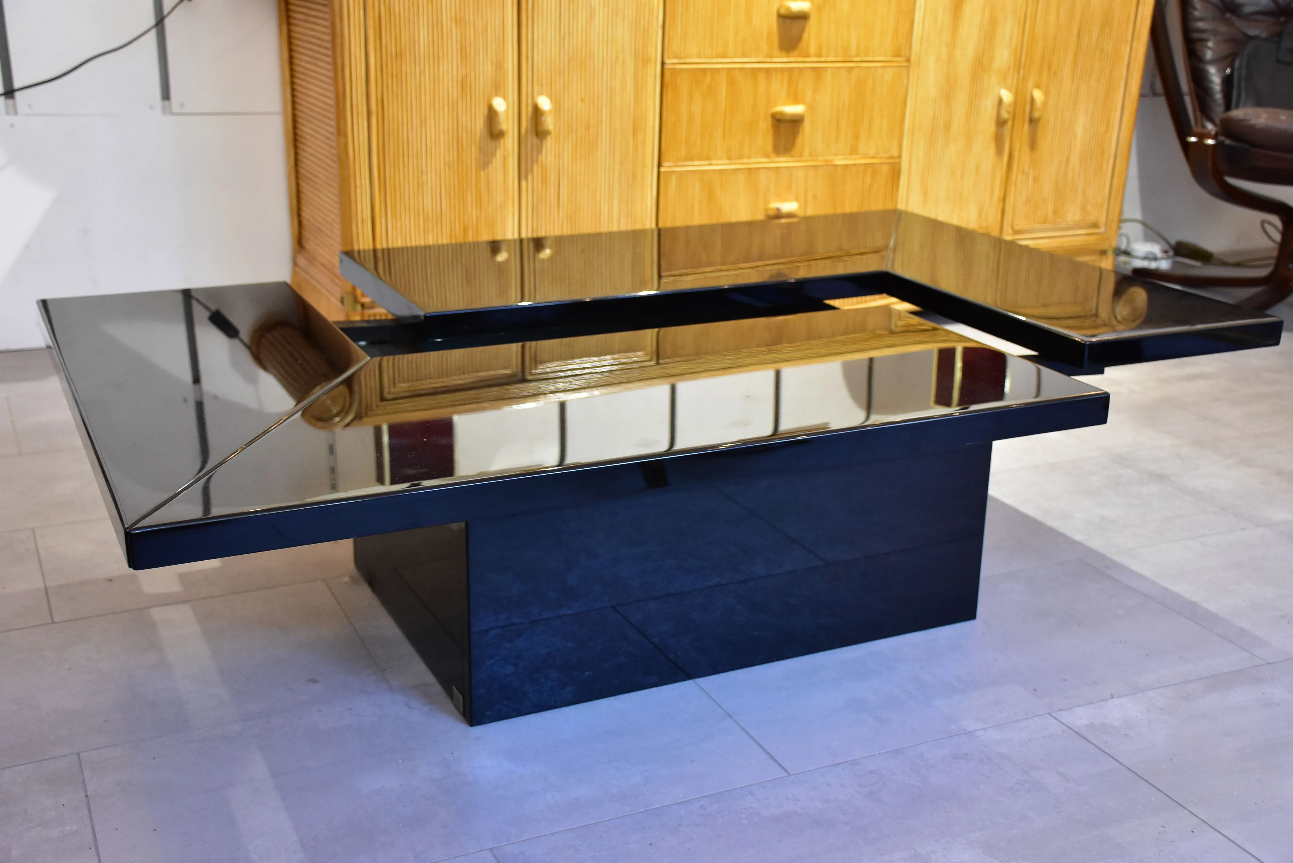 Paul Michel adjustable black coffee table / bar