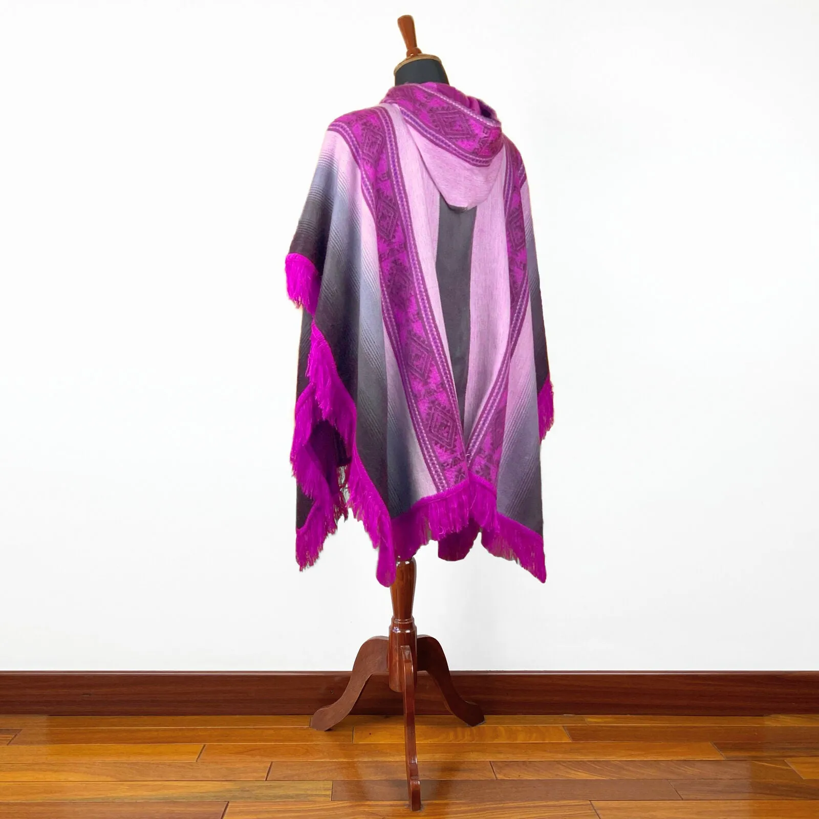 Saguambi - Lightweight Baby Alpaca Hooded Fringed Poncho - Purple - Unisex